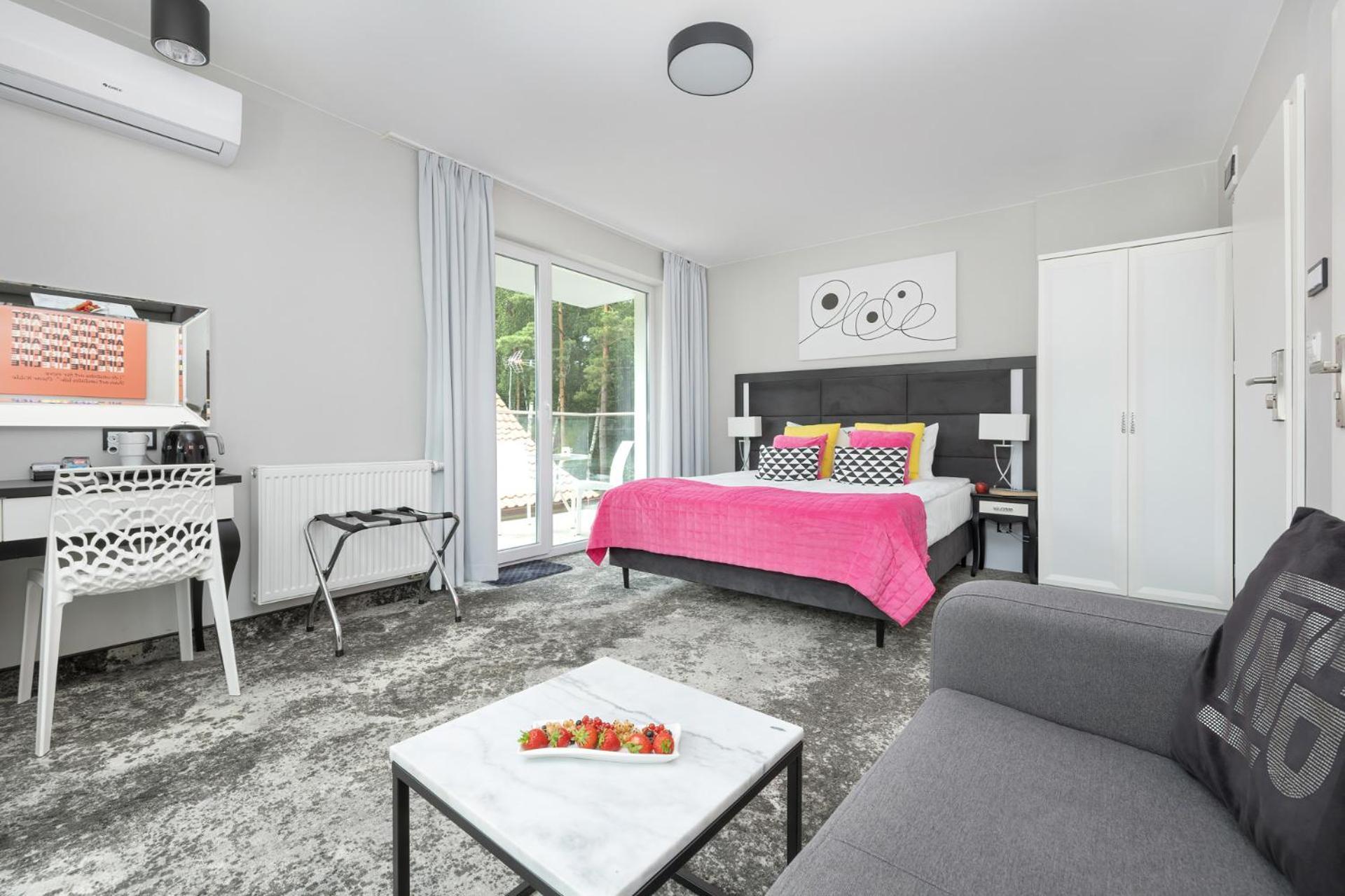 Hotel Majestique Pobierowo Habitación foto