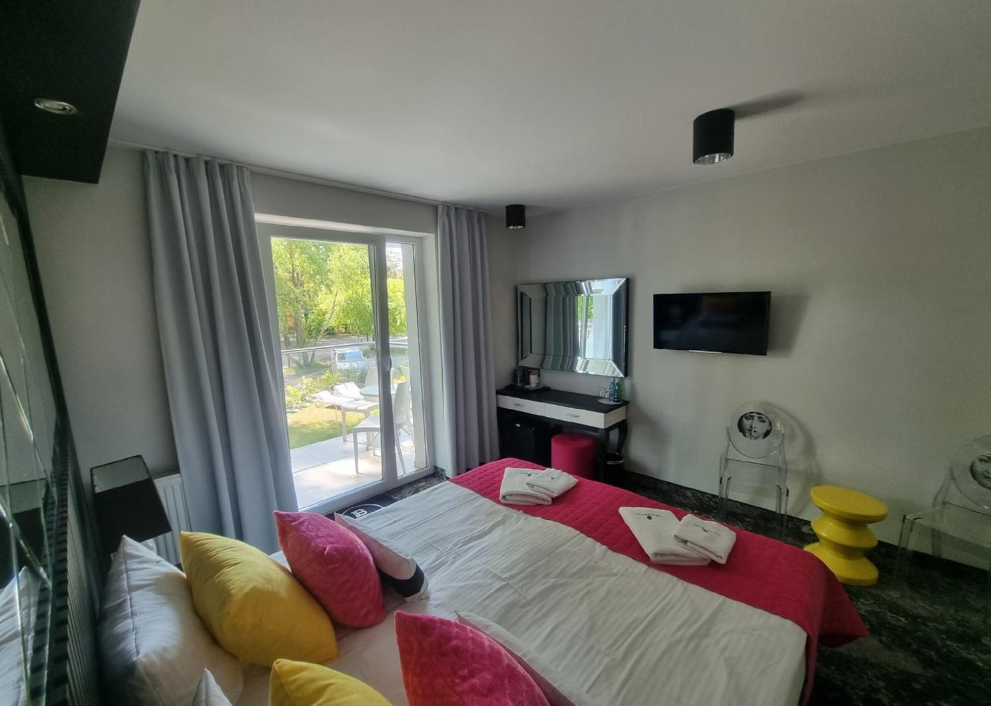 Hotel Majestique Pobierowo Habitación foto